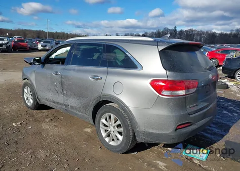 2018 Kia Sorento 2.4L Lx из США, поврежденный, VIN 5XYPGDA3XJG352900